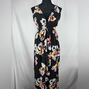 Solemio Black Ankle Length Floral Halter Blouse